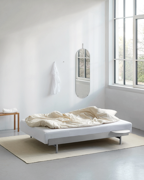 MOEBE bed