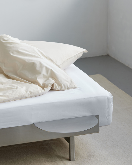 MOEBE bed