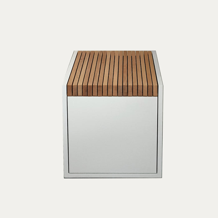 Myshelf Stool