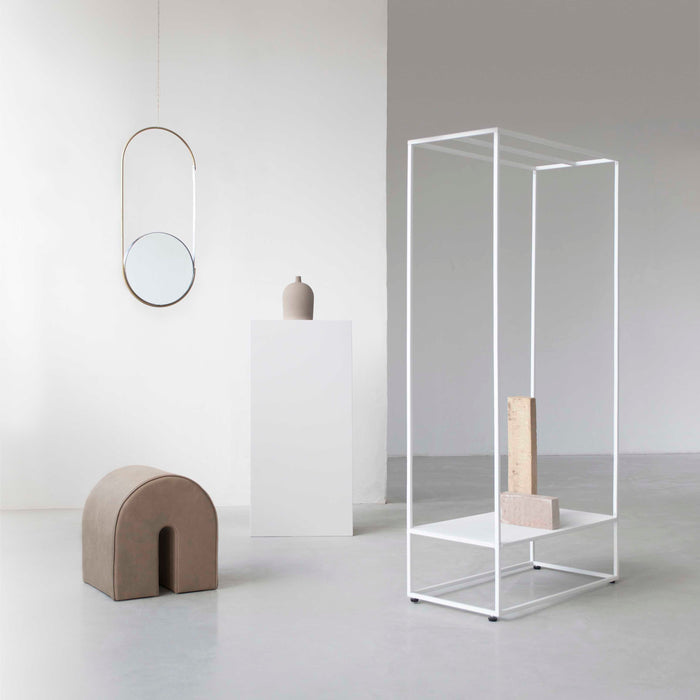 Grid coat stand