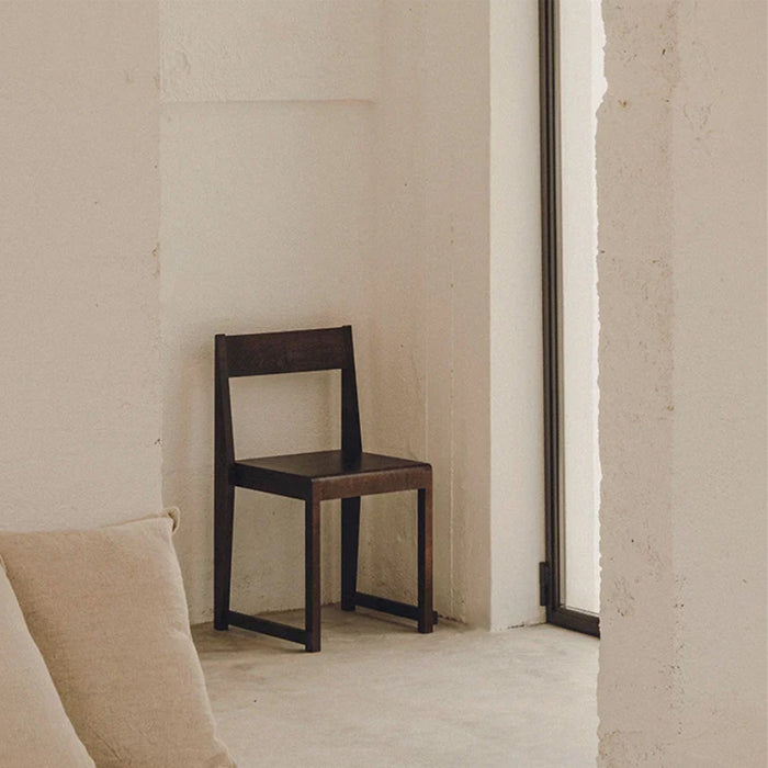 Chair 01