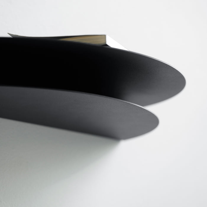 Half moon shelf