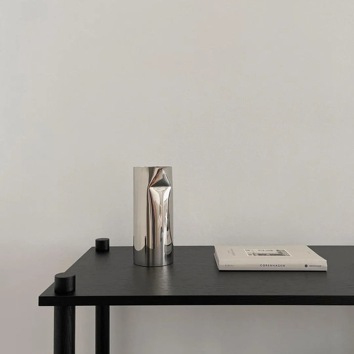 Pleat pitcher